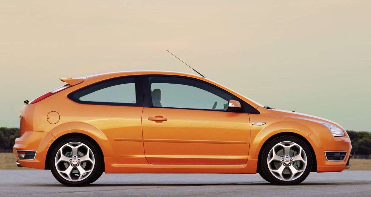Ford Focus ST mk2 facelift - big rims and low suspension