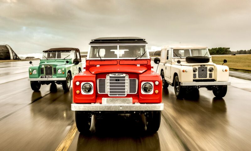 electric land rover, land rover, everrati, everrati land rover, land rover series, series IIa, resto mod, classic ev, motoring, automotive, electric car, classic car, retrocar, car and classic, carandclassic.com, 4x4, ev conversion,