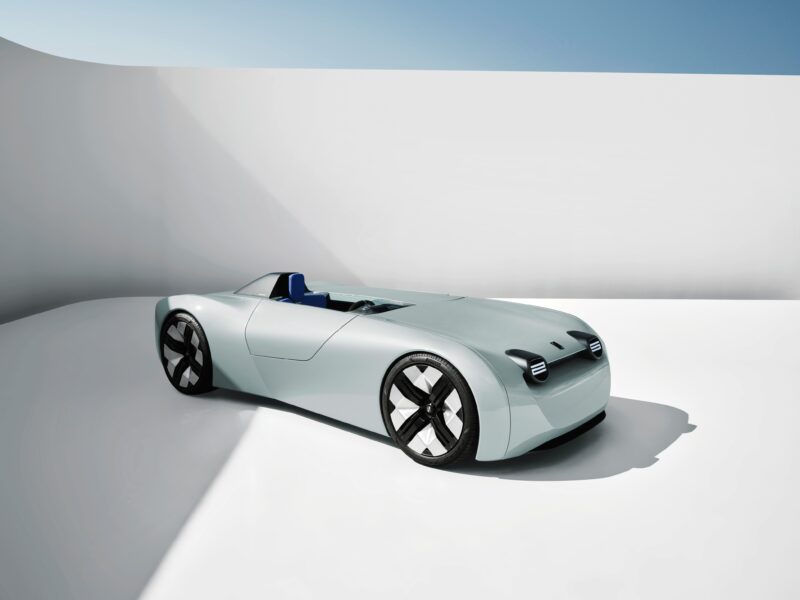 TR25, Triumph, classic triumph, tr2, triumph tr2, makkina, tr25 by makkina, MVC575, Jabbeke, land speed triumph, concept car, motoring, automotive, classic, retro, car and classic, carandclassic.com,