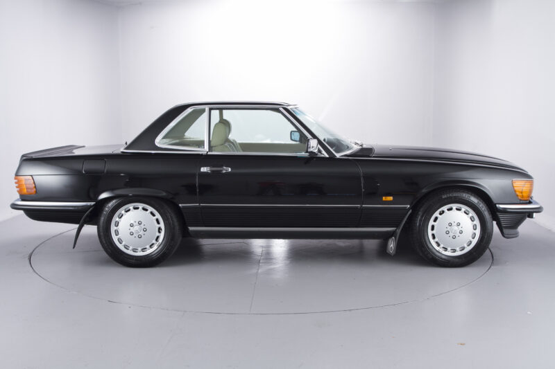 The Mercedes R107 – Five Things You Need To Know | Car & Classic Magazine