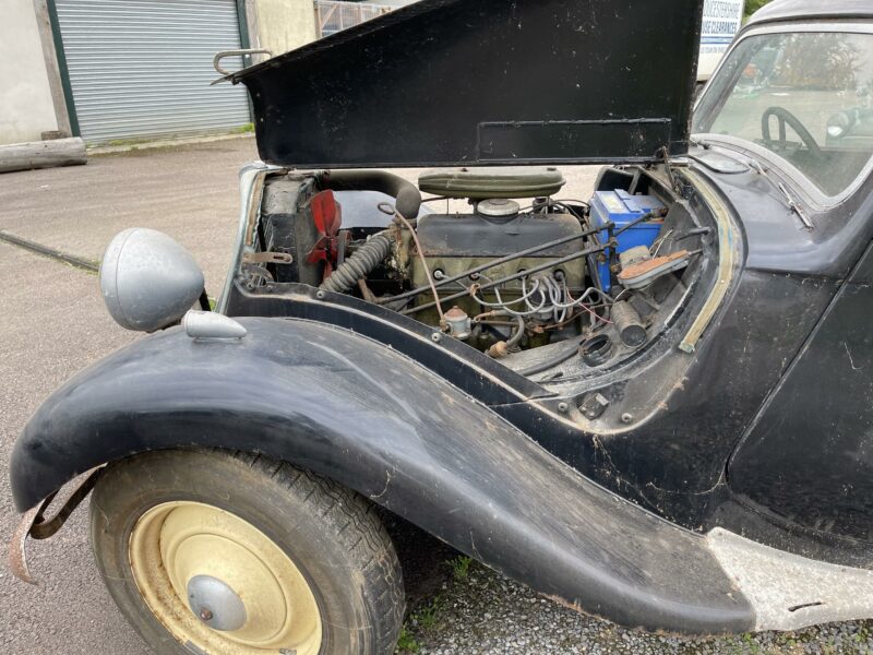 Traction, trction avant, Citroën, Citroën Traction Avant, classic citroen, barn find, traction avant for sale, traction avant project, project car, restoration project, motoring, automotive, car and classic, car and classic auctions, carandclassic.com