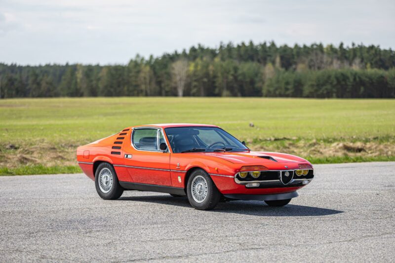 De Tomaso, DeTomaso, coupé, De Tomaso Pantera, Pantera, head to head, Alfa Romeo, Alfa Romeo Montreal, Montreal, Italian car, motoring, automotive, sports car, classic car, car and classic, carandclassic.co.uk, retro, rare, V8, coupé