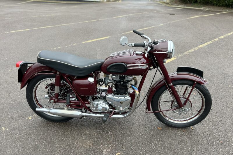 Car and Classic, motorbike photography, carandclassic.co.uk, classic car, classic bike, classic motorcycle, how to photograph motorcycle, lightroom, photo, photography, retro bike, motorbike, motorcycle, Vincent