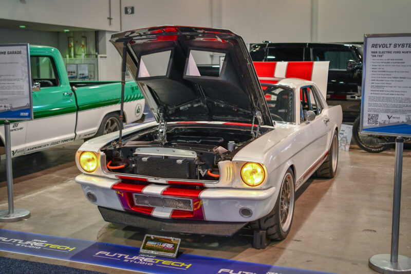 SEMA, Las Vegas, American car show, automotive, Car and Classic, carandclassic.co.uk, classic car, Specialty Equipment Market Association, car culture, supercar, hypercar, modified car, motoring, retro car, classic car show, Las Vegas Convention Centre, V8, pickup truck, EV, custom car