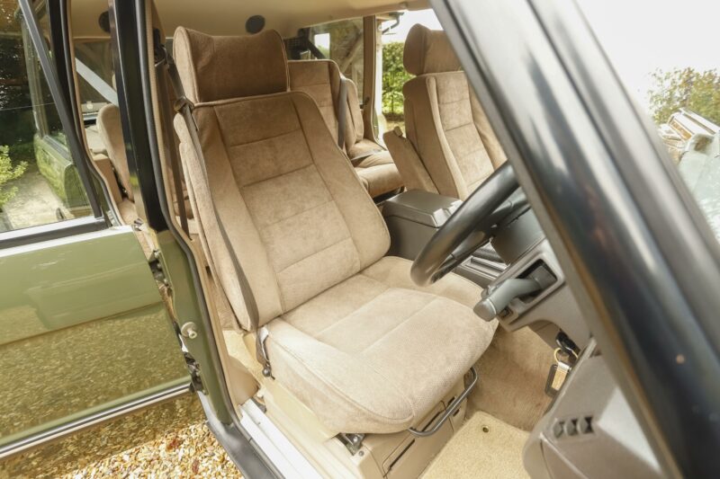 Range Rover, Range Rover Classic, Range Rover Overfinch, Overfinch, Overfinch 570 hsi, 4x4, land rover, motoring, automotive, car and classic, carandclassic.com, car and classic auctions, V8, V8 range rover