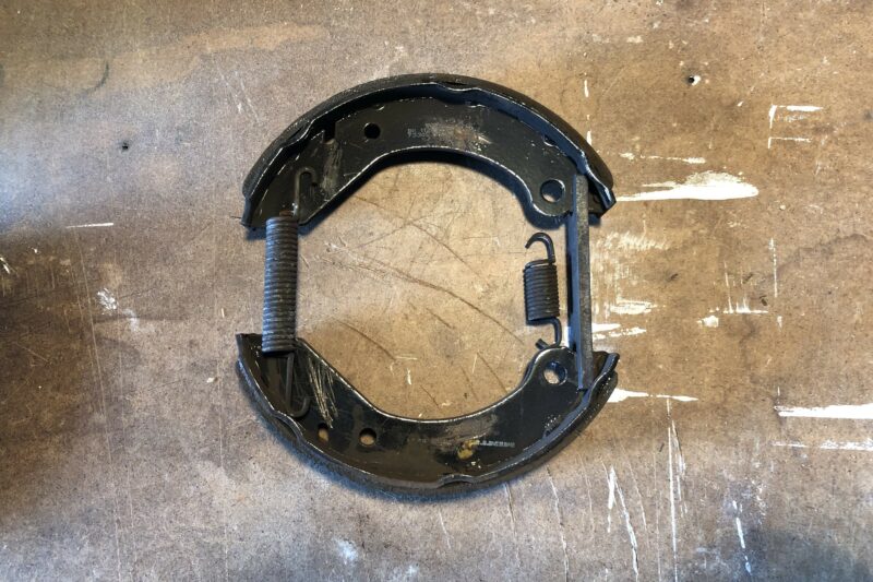 automotive, car repair, carandclassic, carandclassic.co.uk, carandclassic.com, classic car, DIY, home car repair, home service, motoring, retro car, service, servicing, vehicle maintenance, brakes, brake discs, braking system, brake shoes, drum brakes