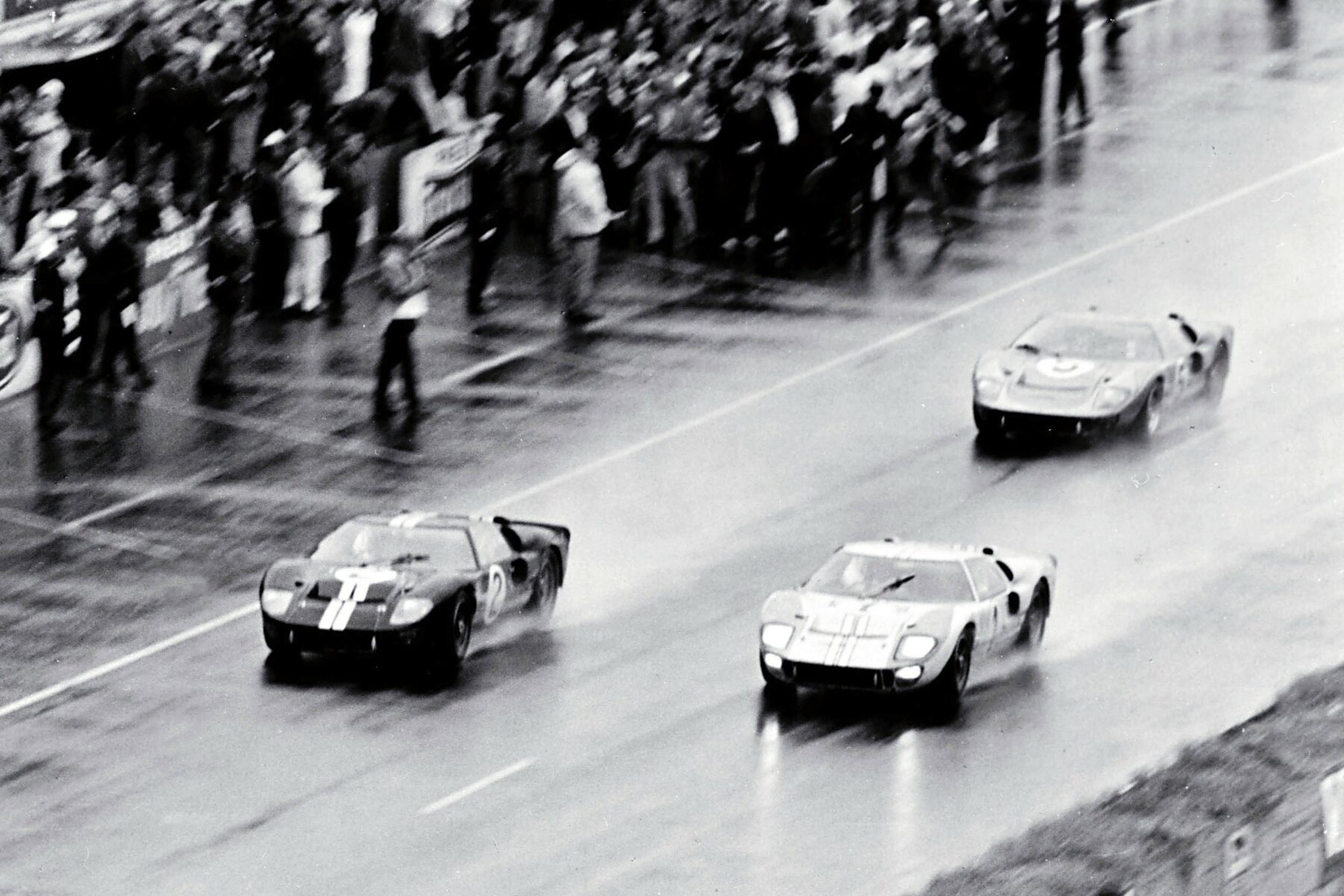 Legend of Le Mans – Ford’s GT40 Turns 60 | Car & Classic Magazine
