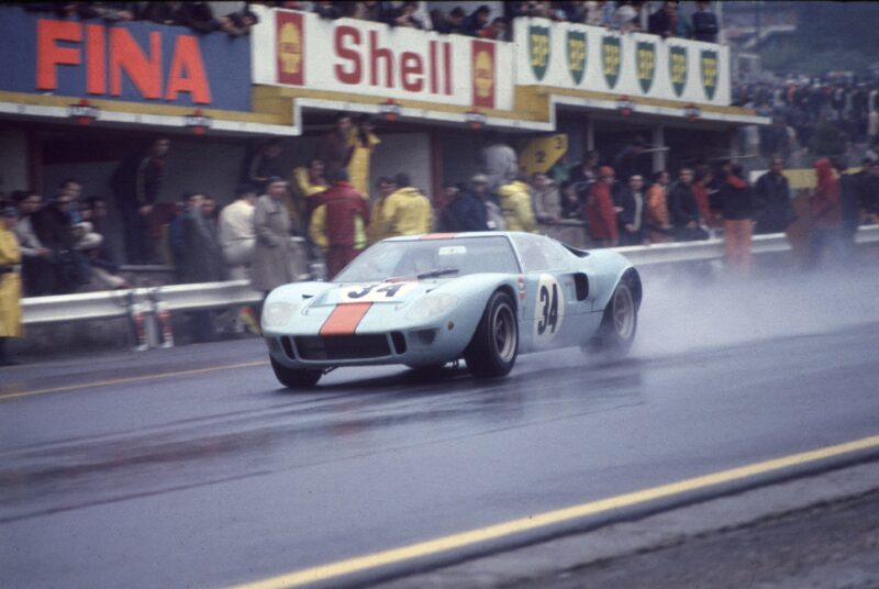 Ford, GT40, Ford GT40, Carroll Shelby, Ferrari, Ford vs Ferrari, Le Mans, Le Mans 1966, V8, muscle car, race car, racing car, motorsport, British car, American car, motoring, automotive, classic car, retro car, car and classic, carandclassic.co.uk, carandclassic.com, Ken Miles, Bruce McLaren, Henry Ford II, Ford GT40 for sale