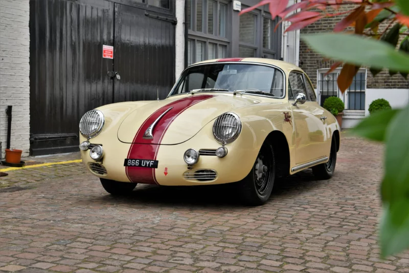 Alfa Romeo, Spider, Alfa Romeo Spider, Duetto, Pininfarina, head to head, Porsche, 356, Porsche 356, Porsche 356B, Italian car, German car, turbo, motoring, automotive, sports car, classic car, car and classic, carandclassic.co.uk, carandclassic.com, retro, classic Alfa Romeo for sale, classic Porsche for sale