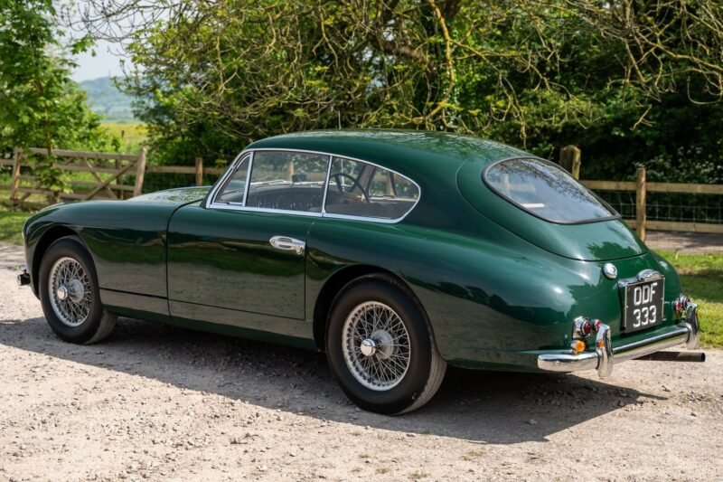 Aston Martin, DB6, DB2/4, Aston Martin DB6, Aston Martin DB2/4, head to head, British car, grand tourer, motoring, automotive, sports car, classic car, car and classic, carandclassic.co.uk, carandclassic.com, retro, classic Aston Martin for sale, DB6 for sale, DB2/4 for sale