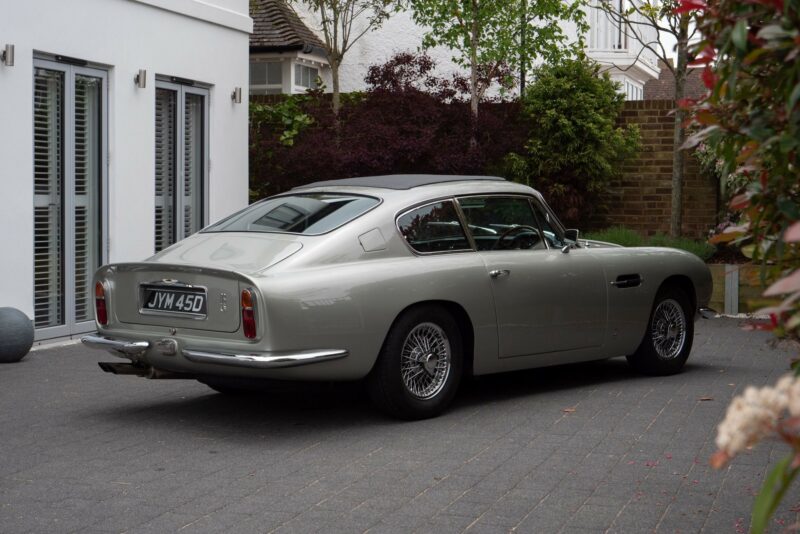 Aston Martin, DB6, DB2/4, Aston Martin DB6, Aston Martin DB2/4, head to head, British car, grand tourer, motoring, automotive, sports car, classic car, car and classic, carandclassic.co.uk, carandclassic.com, retro, classic Aston Martin for sale, DB6 for sale, DB2/4 for sale