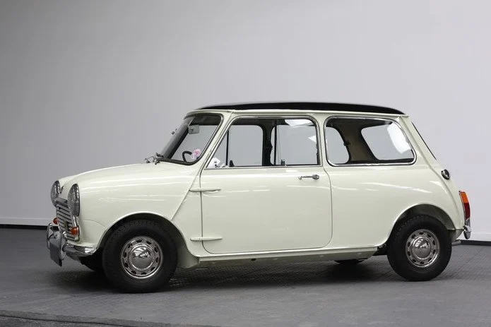 classic car, motoring, automotive, car and classic, carandclassic.co.uk, carandclassic.com, Mini, Morris, BMC, Morris Mini Cooper, MkII, Cooper, Mini Cooper, retro, British car, icon, '60s car, classic Mini for sale, Mini Cooper for sale, Ranmore Fine Motor Cars Ltd, concours, restoration