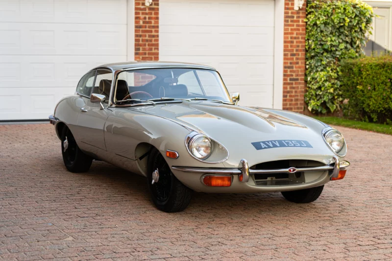 Maserati, Sebring, Maserati Sebring Series II, Jaguar, E-Type,Jaguar E-Type Series 2, head to head, British car, Italian car, sports car, grand tourer, motoring, automotive, classic car, car and classic, carandclassic.co.uk, carandclassic.com, retro, classic Maserati for sale, classic Jaguar for sale, Jaguar E-Type for sale, Maserati Sebring for sale' 60s car