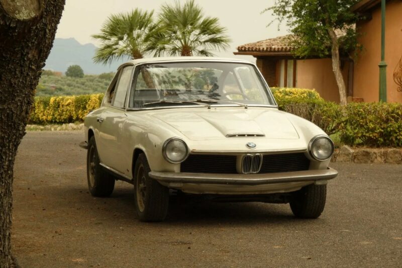 BMW, 1600, GT, BMW 1600 GT, coupé, Glas, '60s car, project car, restoration project, motoring, automotive, car and classic, carandclassic.com, retro, classic, German car, classic BMW for sale, BMW 1600 GT for sale, car and classic auctions, auction car, resto