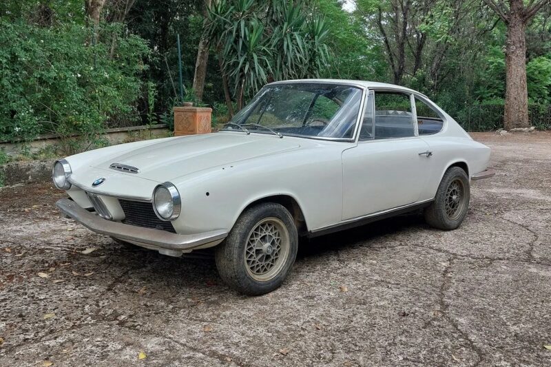 BMW, 1600, GT, BMW 1600 GT, coupé, Glas, '60s car, project car, restoration project, motoring, automotive, car and classic, carandclassic.com, retro, classic, German car, classic BMW for sale, BMW 1600 GT for sale, car and classic auctions, auction car, resto