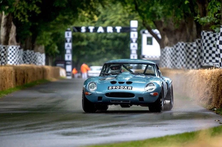 classic car, motoring, automotive, car and classic, carandclassic.co.uk, carandclassic.com, Jaguar, E-Type, EGAL, Jaguar EGA, Jaguar E-Type for sale, British car, retro, rally car, V8, classic Jaguar for sale, V8 swapped, sports car