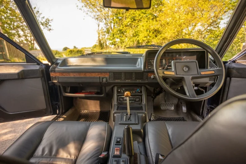 Alfa Romeo Alfa 6 dashboard 