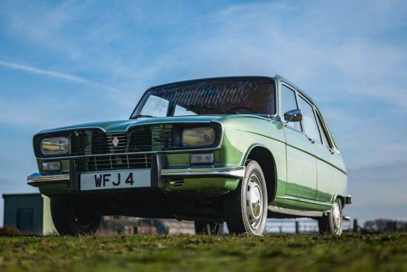 Green Renault 16