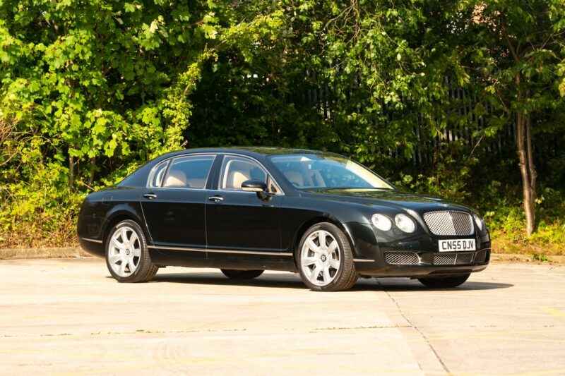 Black Bentley Flying Spur W12