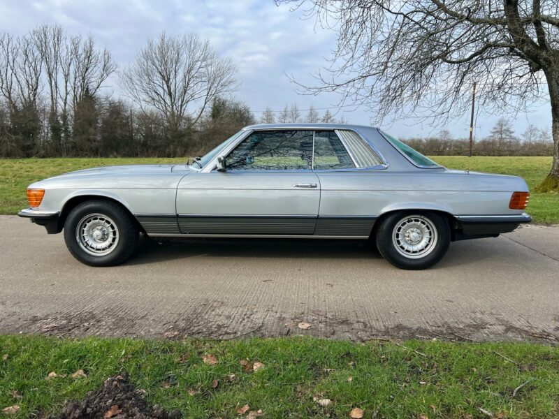 Silver metallic Mercedes C107 450SLC 5L