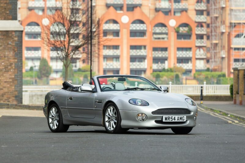 Aston Martin DB7 Volante in silver